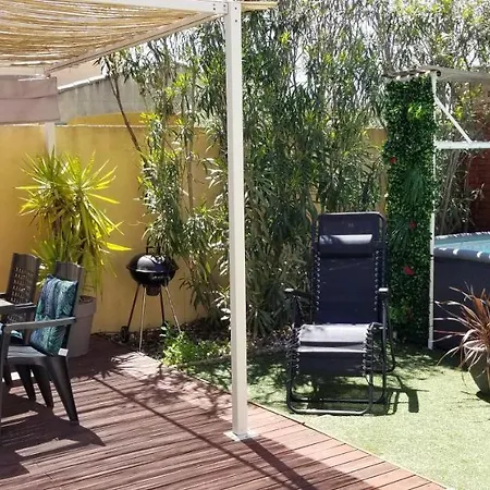 Maison F2, Neuve Au Calme Avec Jardinet Ла-Кро