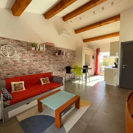 Maison F2, Neuve Au Calme Avec Jardinet Апартаменты Ла-Кро